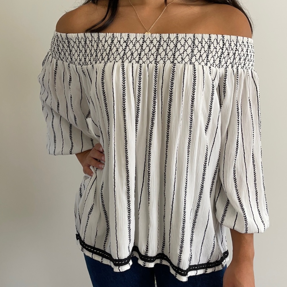 Abercrombie Kids 15/16 off-the-shoulder blouse